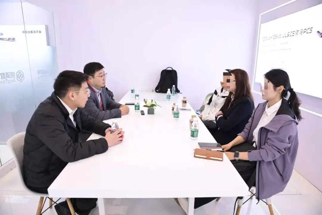 dfe624e7-353f-4f63-a937-a2df5842c849.jpg